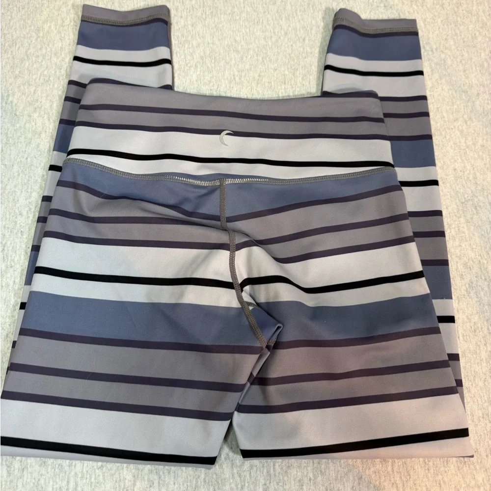 ZYIA active purple